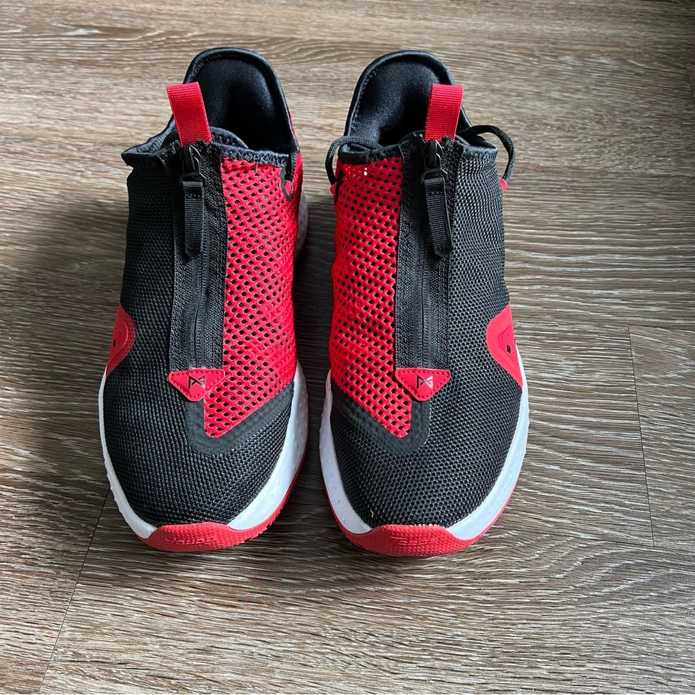 Men’s Nike PG 4